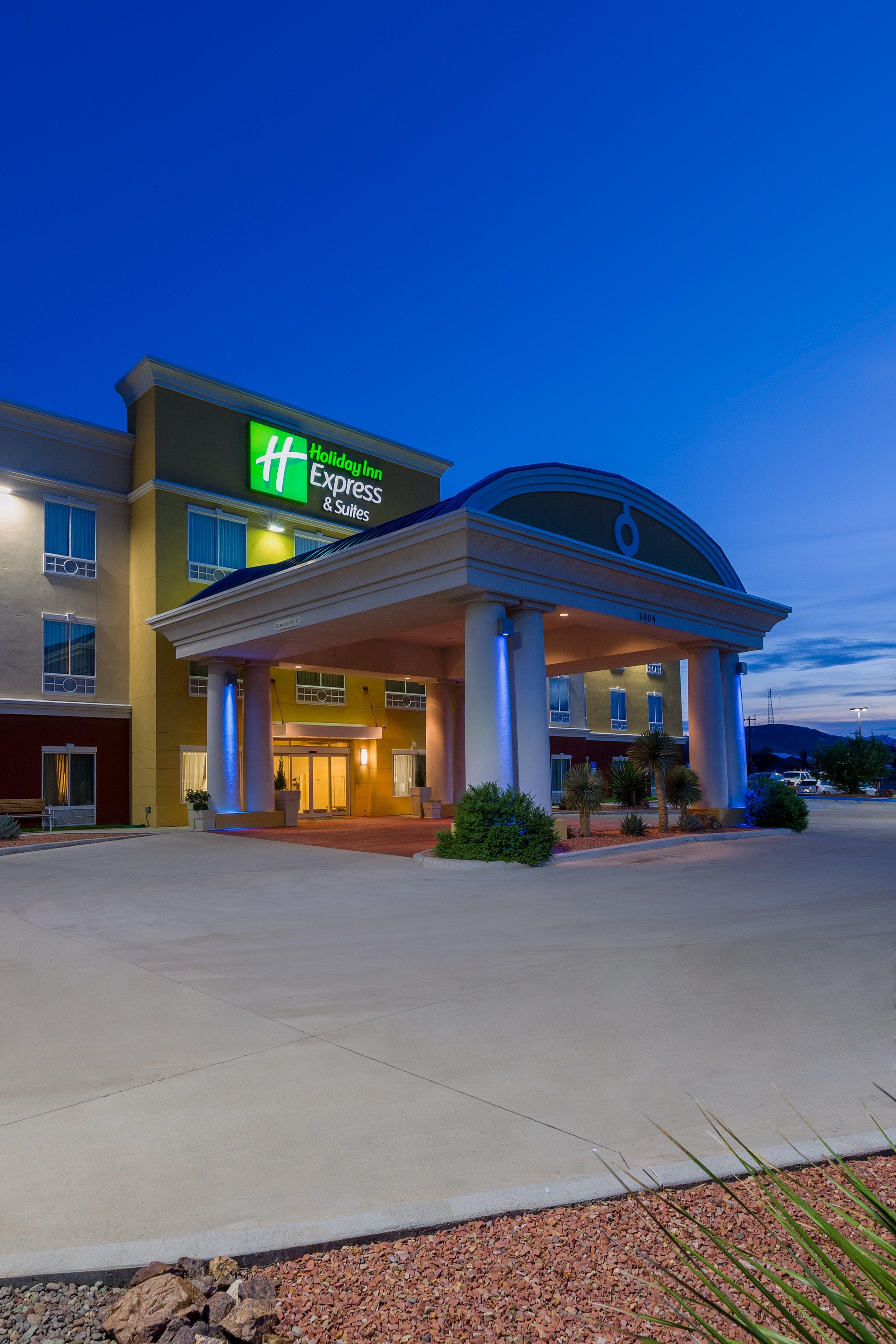 Holiday Inn Express And Suites Alpine, An Ihg Hotel Exterior photo