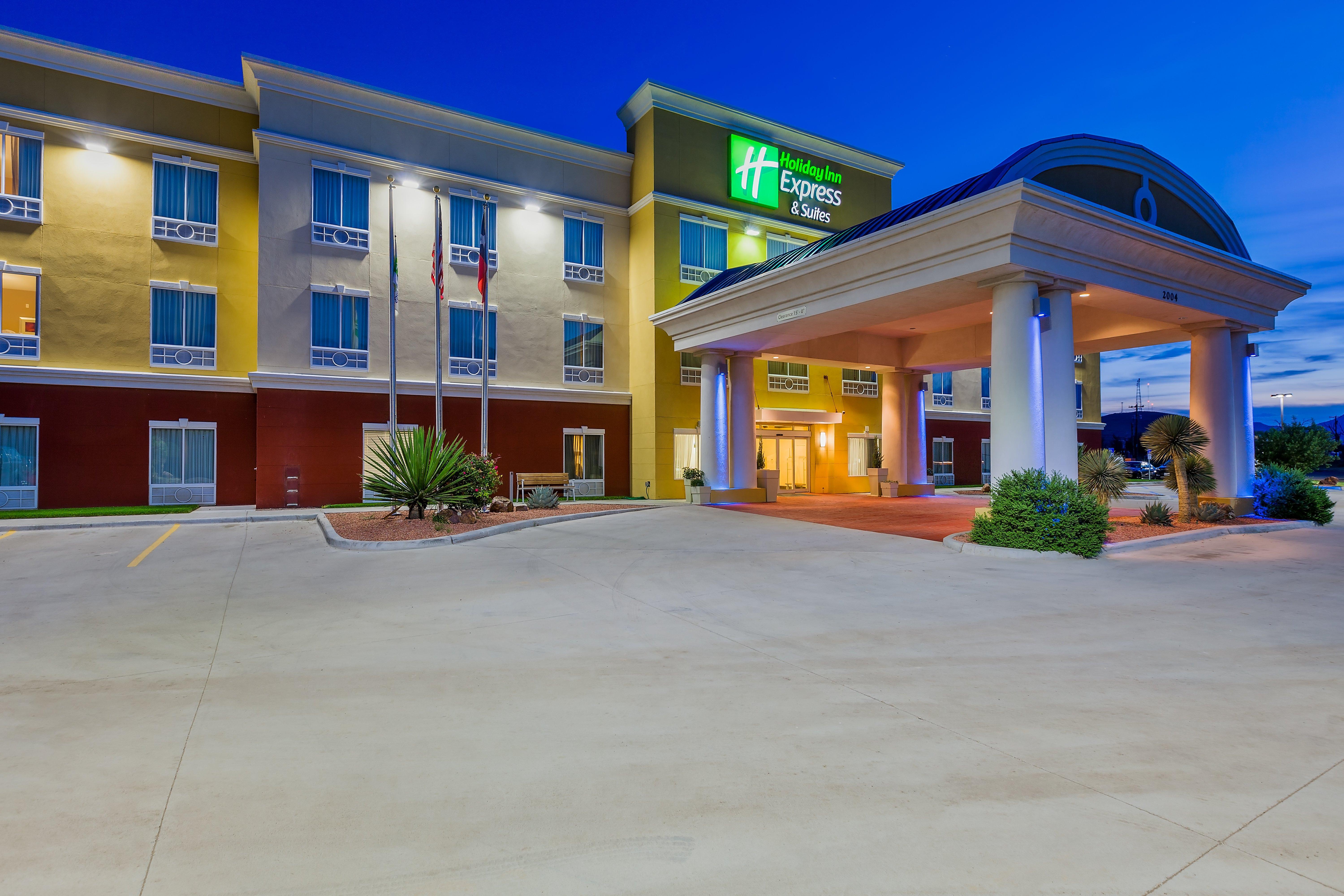 Holiday Inn Express And Suites Alpine, An Ihg Hotel Exterior photo