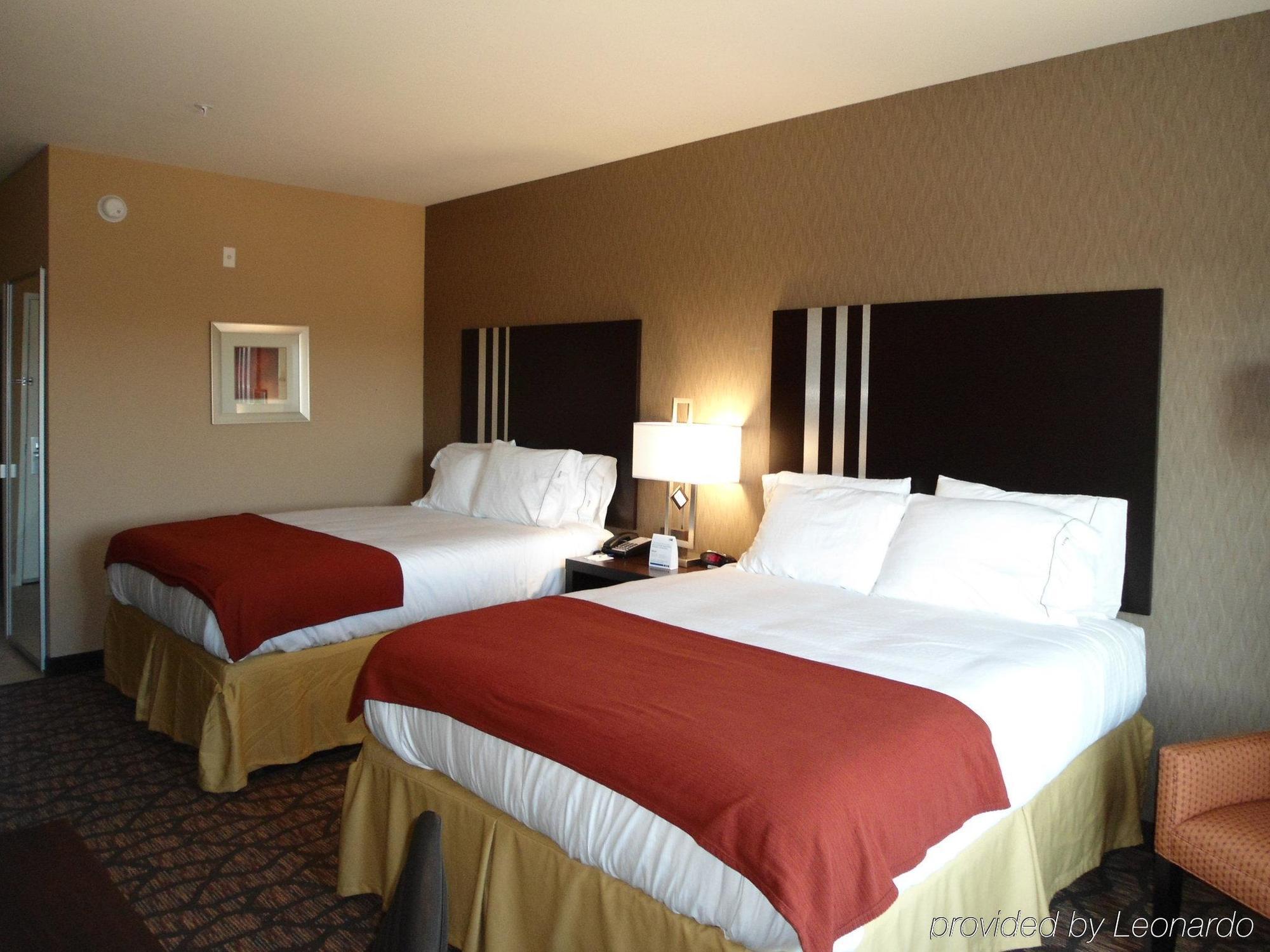 Holiday Inn Express And Suites Alpine, An Ihg Hotel Room photo